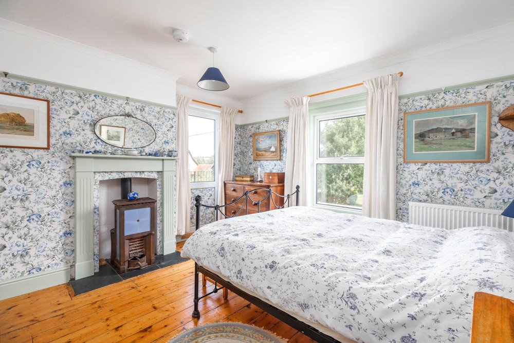 TSB240084_06.jpg TSB240084_06.jpg