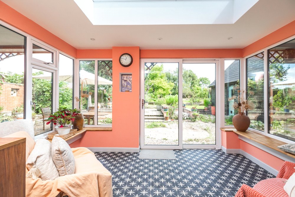 TSB240084_11.jpg TSB240084_11.jpg