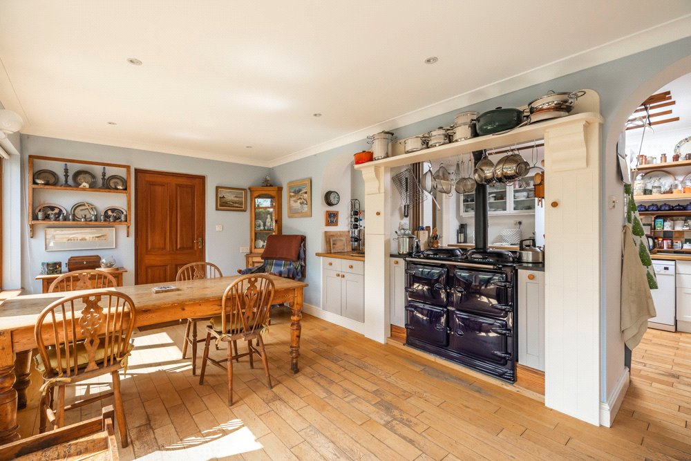 TSB240084_16.jpg TSB240084_16.jpg