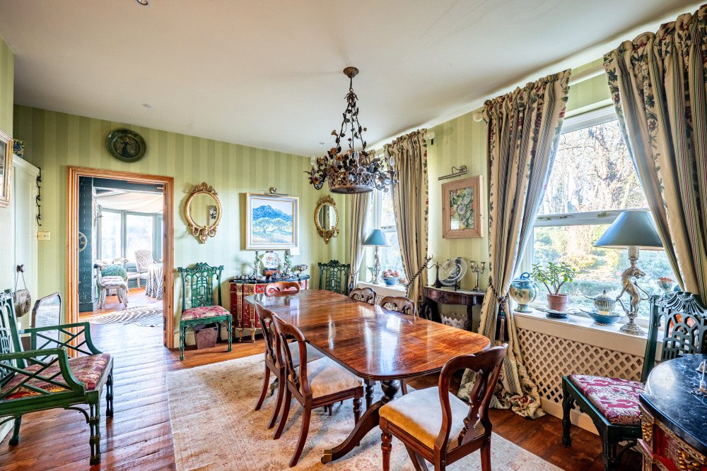 TSB250095_02.jpg TSB250095_02.jpg