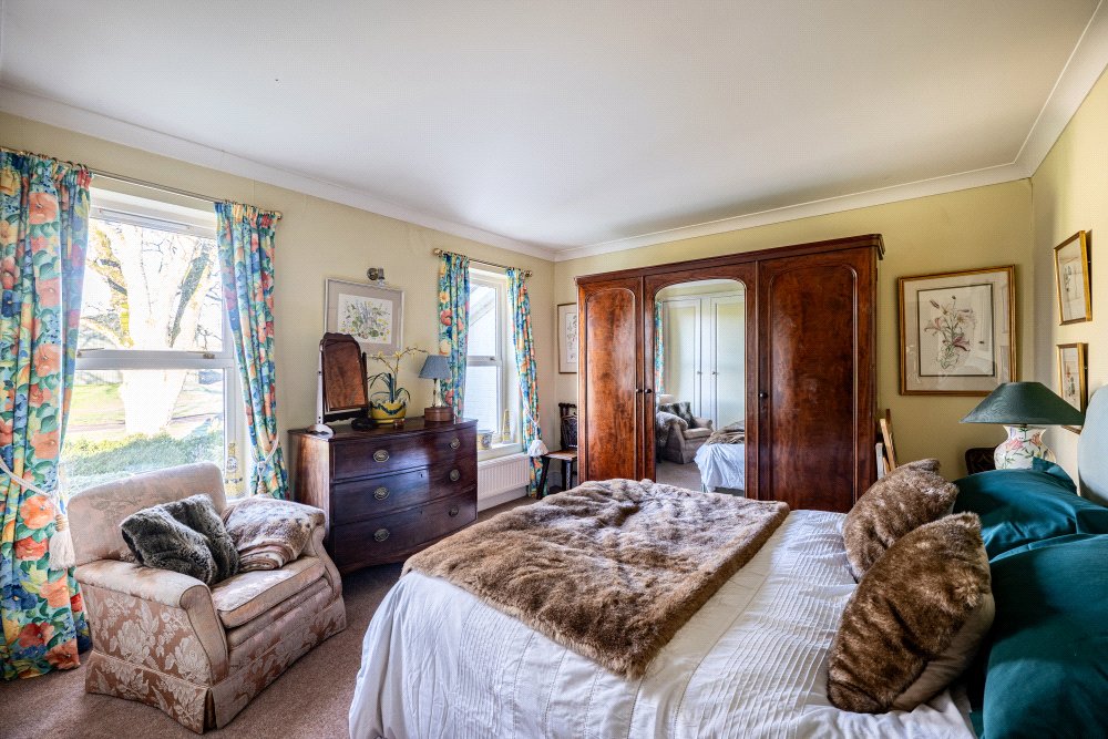 TSB250095_07.jpg TSB250095_07.jpg