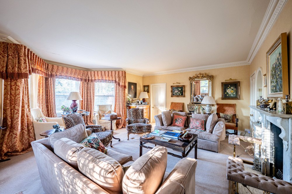 TSB250095_09.jpg TSB250095_09.jpg